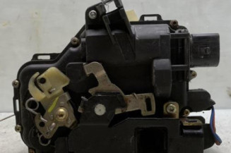 Serrure avant gauche VOLKSWAGEN GOLF 4