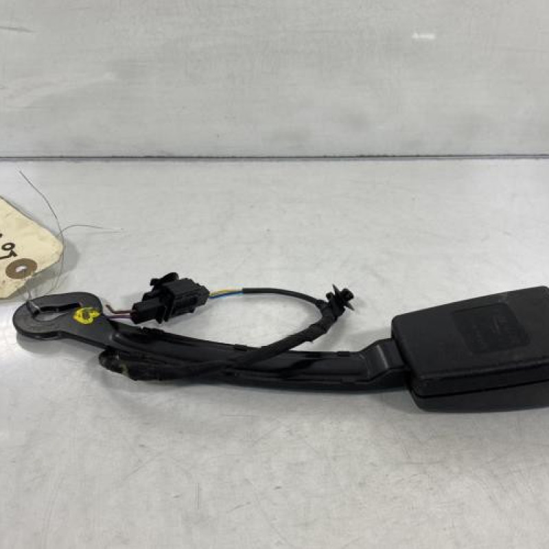 Attache ceinture avant droit VOLKSWAGEN GOLF 7 Photo n°3