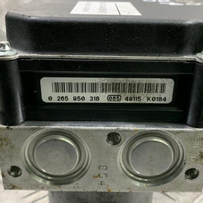 Bloc ABS (freins anti-blocage) BMW X3 E83 Photo n°3
