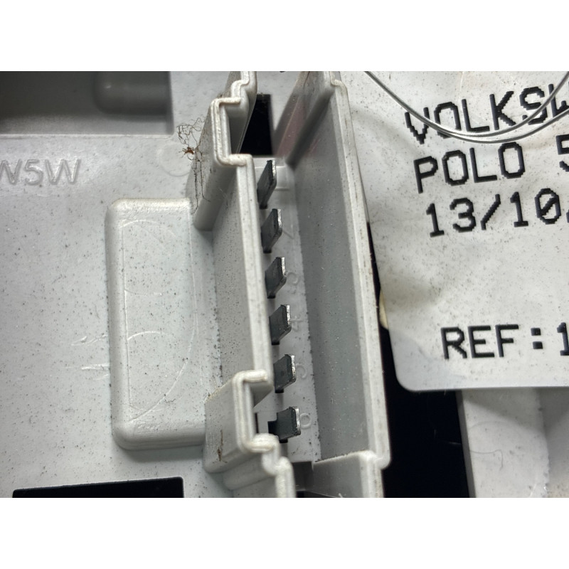 Feu arriere principal droit (feux) VOLKSWAGEN POLO 5 Photo n°2