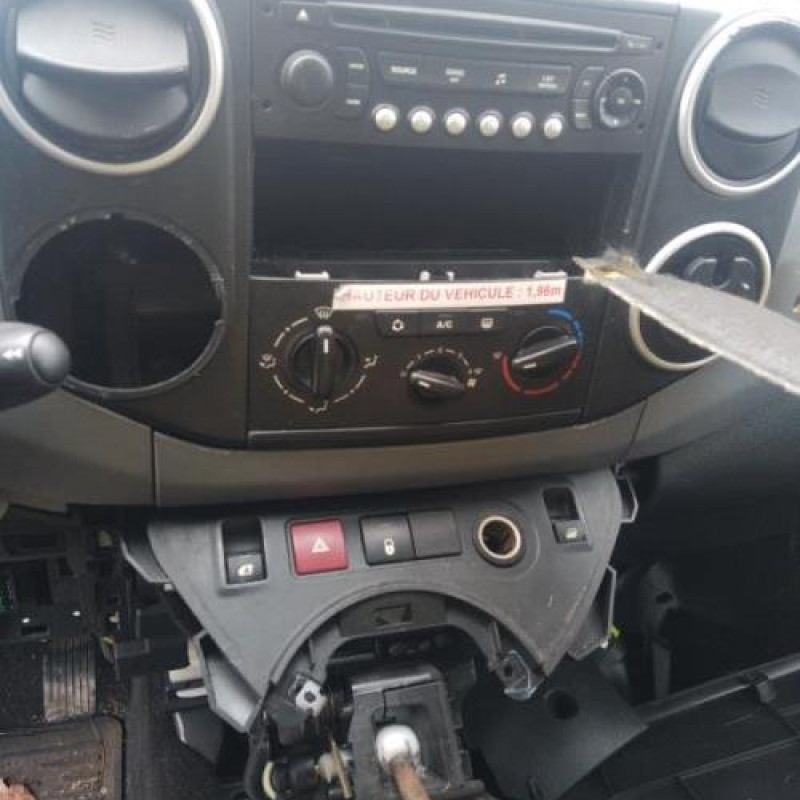 Pretensionneur de ceinture avant droit CITROEN BERLINGO 2 Photo n°12
