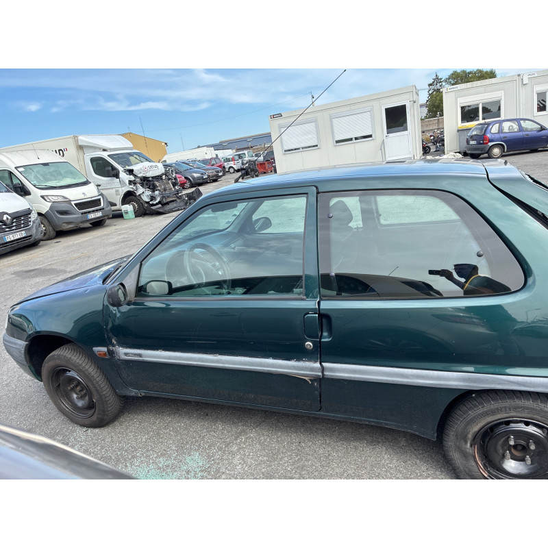 Moteur CITROEN SAXO Photo n°8
