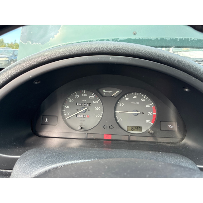 Moteur CITROEN SAXO Photo n°15