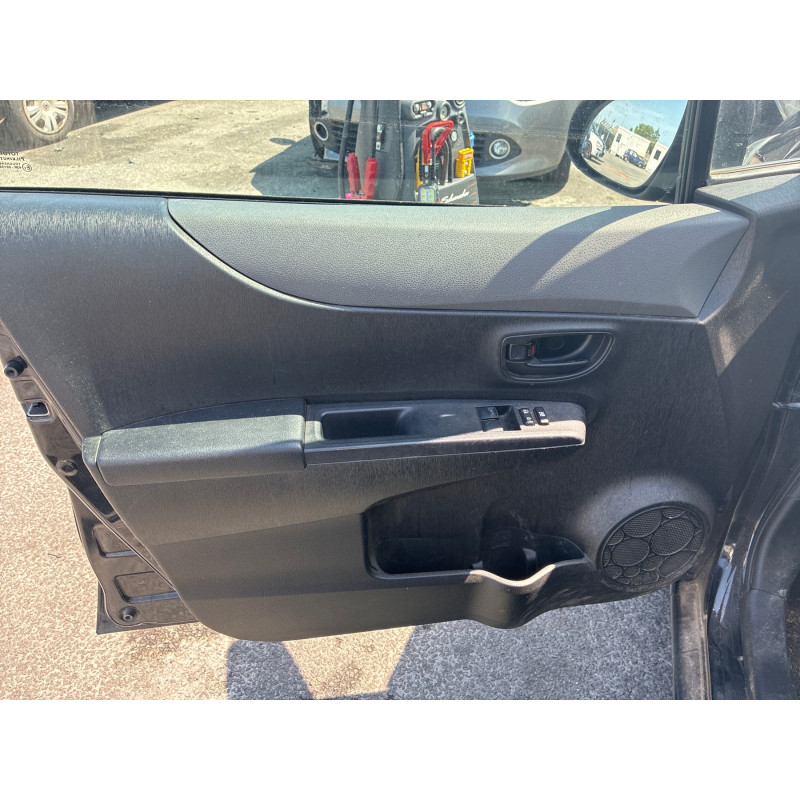 Moteur TOYOTA YARIS 3 Photo n°12