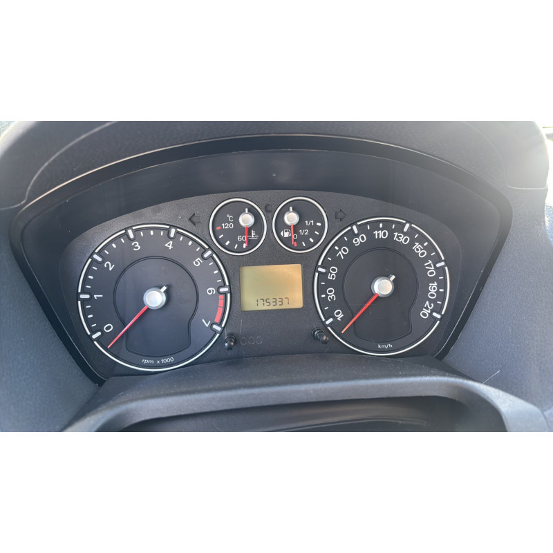 Malle/Hayon arriere FORD FIESTA 5 Photo n°20