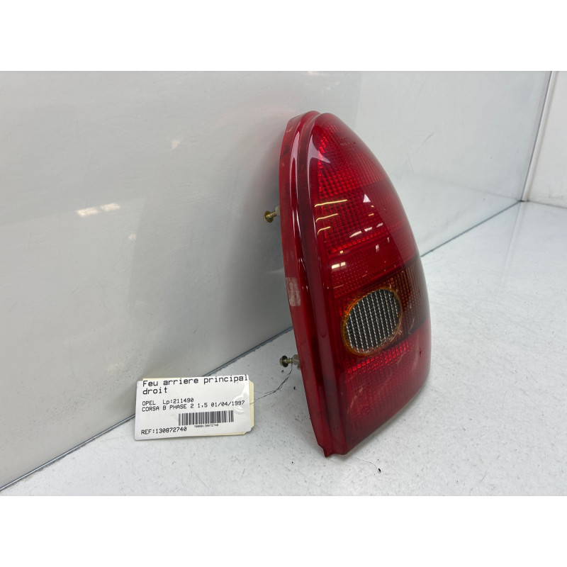 Feu arriere principal droit (feux) OPEL CORSA B Photo n°1