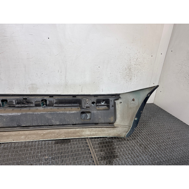 Pare choc arriere MAZDA 121 3 Photo n°4