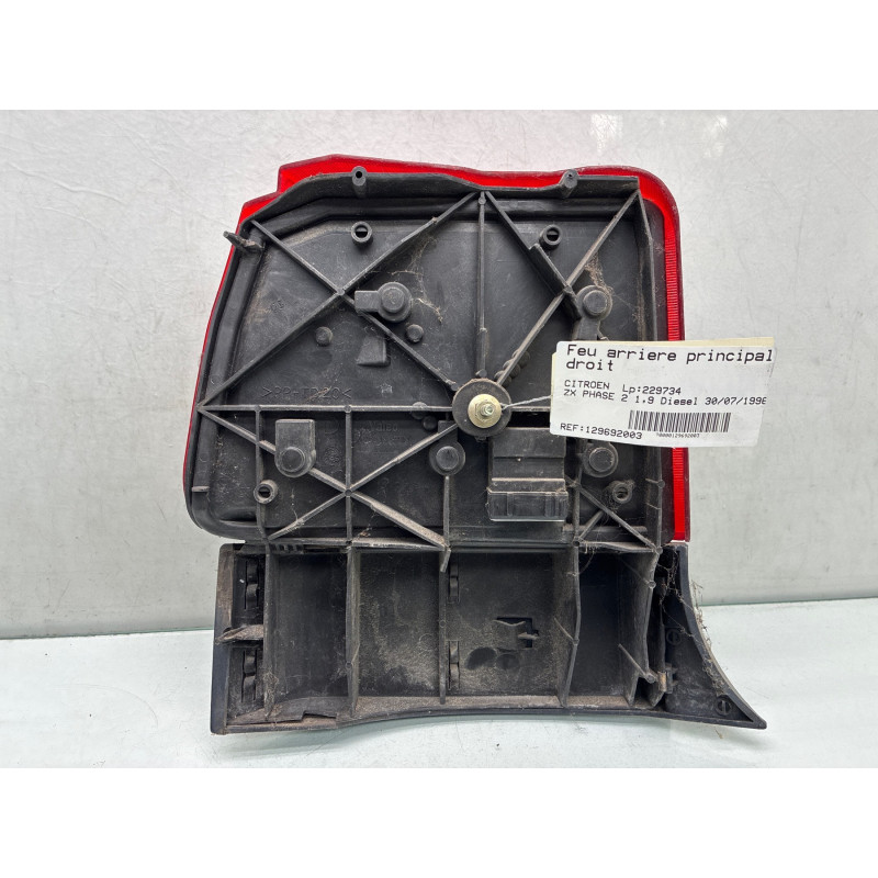 Feu arriere principal droit (feux) CITROEN ZX Photo n°1