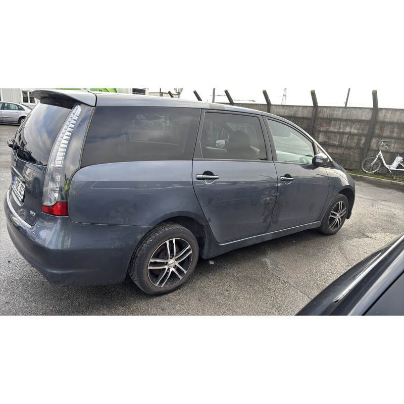 Feu arriere principal gauche (feux) MITSUBISHI GRANDIS Photo n°9