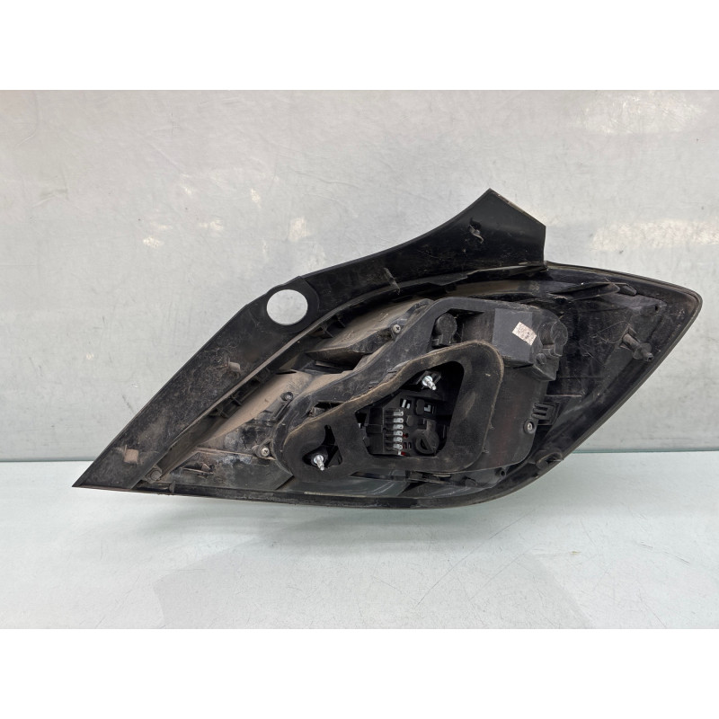 Feu arriere principal gauche (feux) OPEL ASTRA H Photo n°2