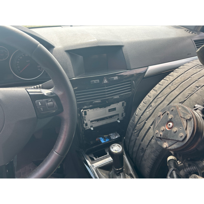 Feu arriere principal gauche (feux) OPEL ASTRA H Photo n°17