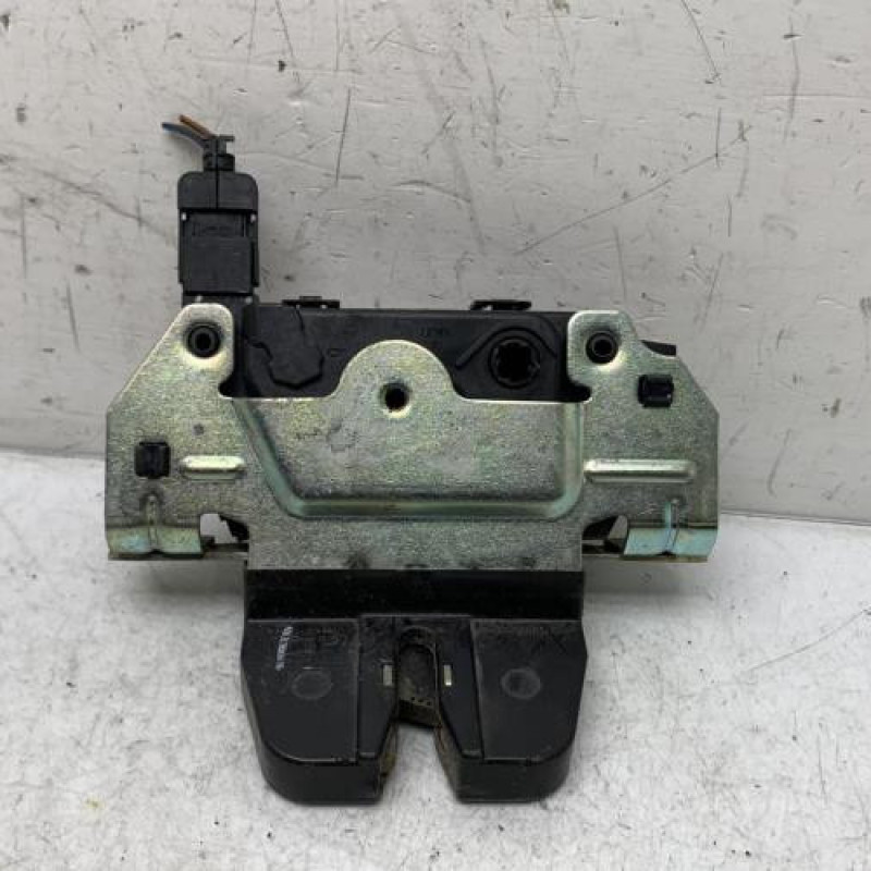 Serrure de coffre OPEL ASTRA H Photo n°3