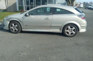 Serrure de coffre OPEL ASTRA H