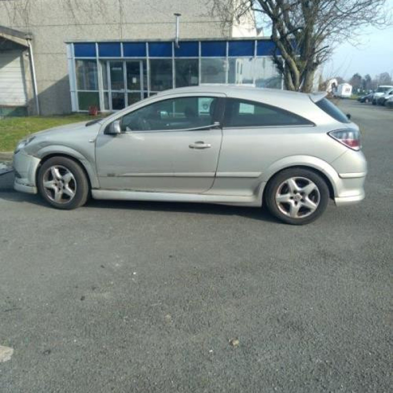 Serrure de coffre OPEL ASTRA H Photo n°7