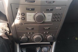 Serrure de coffre OPEL ASTRA H