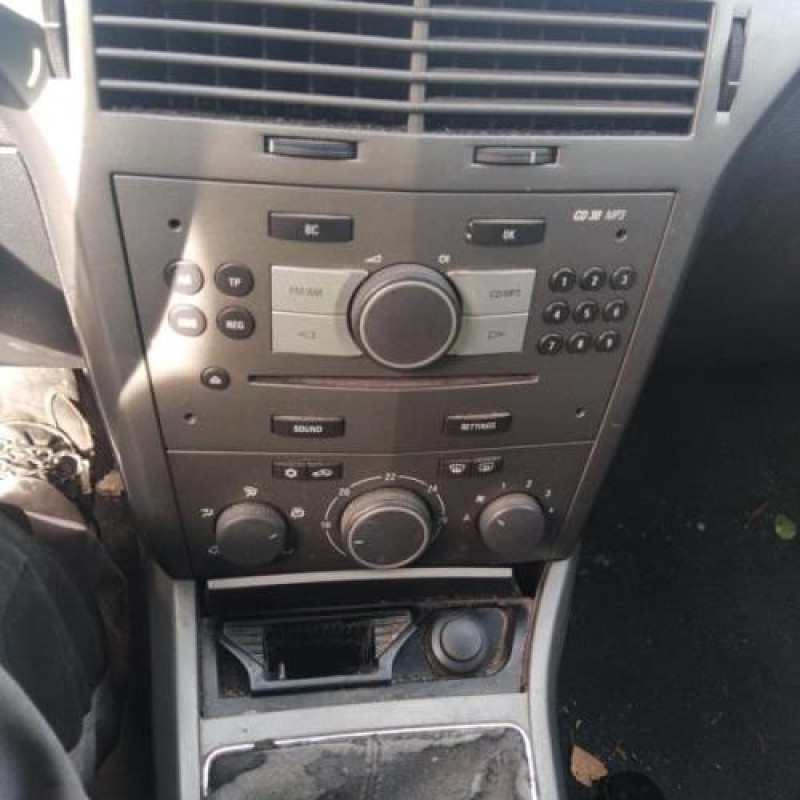 Serrure de coffre OPEL ASTRA H Photo n°12