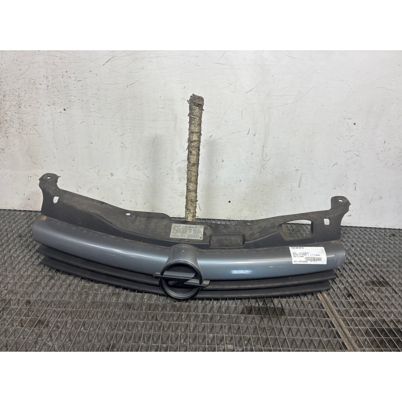 Calandre OPEL ASTRA H Photo n°3