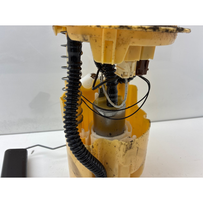 Pompe à carburant RENAULT CLIO 4 Photo n°6