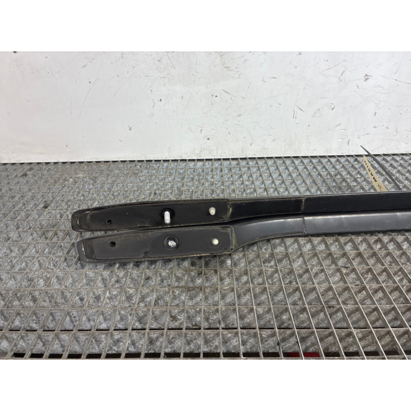 Barres de toit VOLKSWAGEN GOLF 5 Photo n°1
