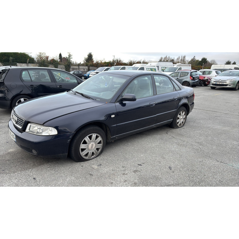 Feu arriere principal droit (feux) AUDI A4 1 Photo n°4