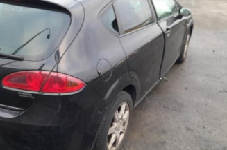 Moteur essuie glace avant droit SEAT LEON 2