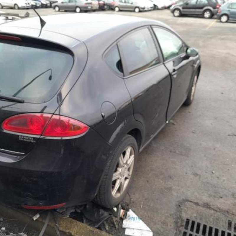 Moteur essuie glace avant droit SEAT LEON 2 Photo n°10