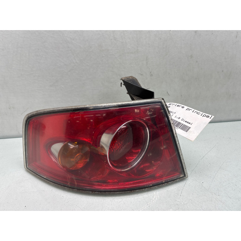 Feu arriere principal gauche (feux) SEAT IBIZA 3 Photo n°2