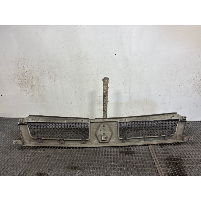 Calandre RENAULT MASTER 2 Photo n°3