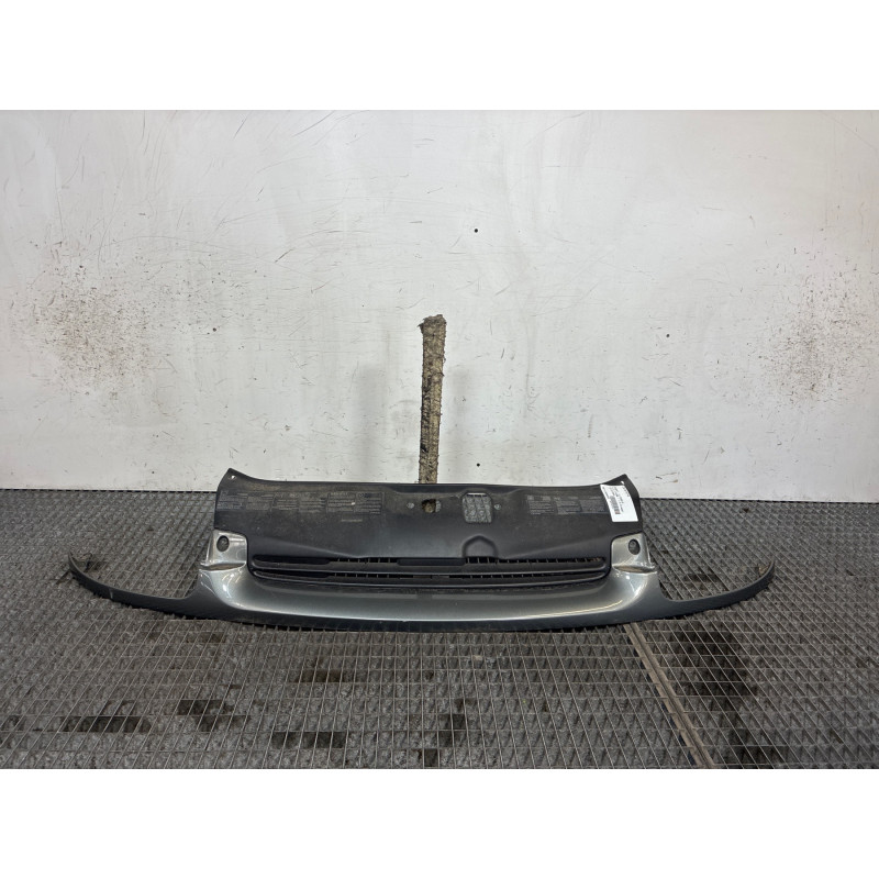 Calandre RENAULT CLIO 2 Photo n°4