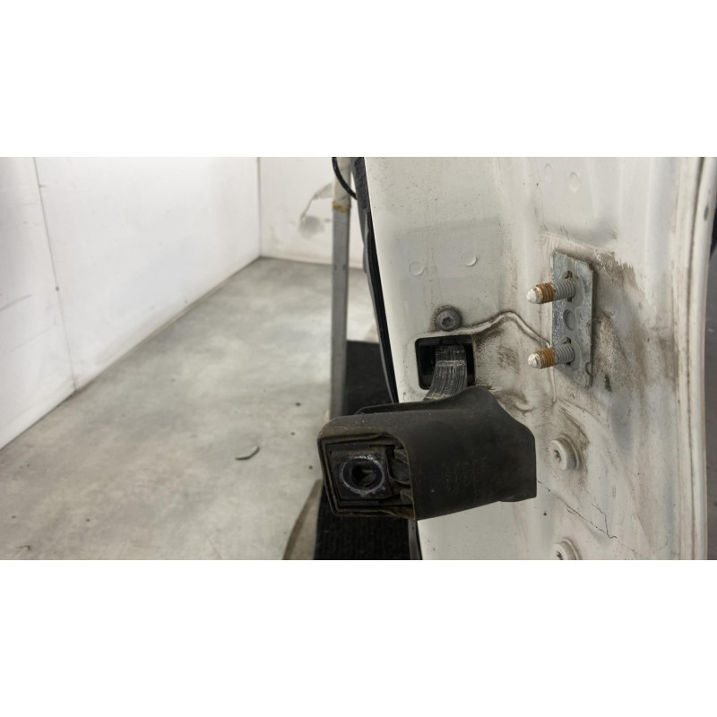 Porte avant gauche BMW SERIE 1 E81 Photo n°4