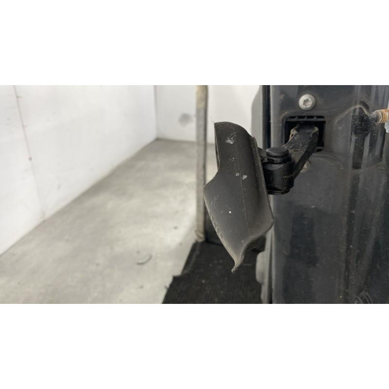 Porte avant gauche BMW SERIE 1 E87 Photo n°6