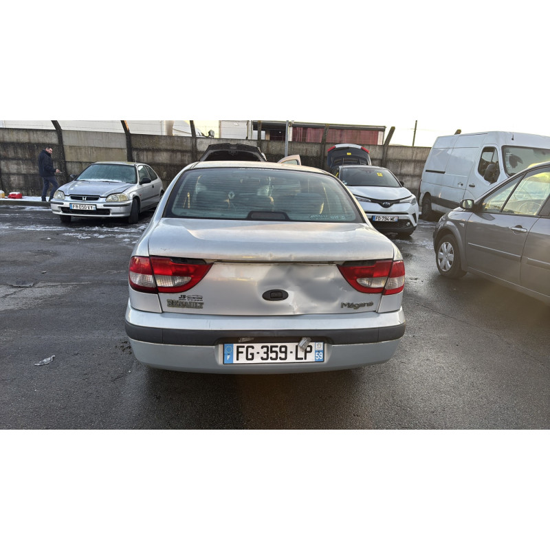 Cremaillere assistee RENAULT MEGANE 1 Photo n°9