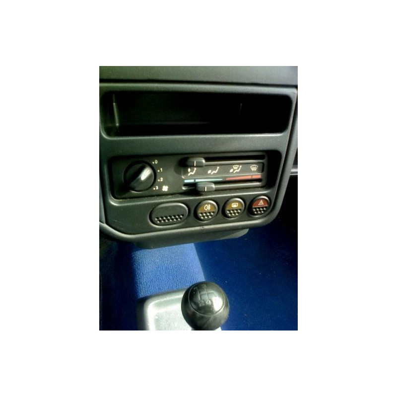 Retroviseur gauche PEUGEOT 106 Photo n°12