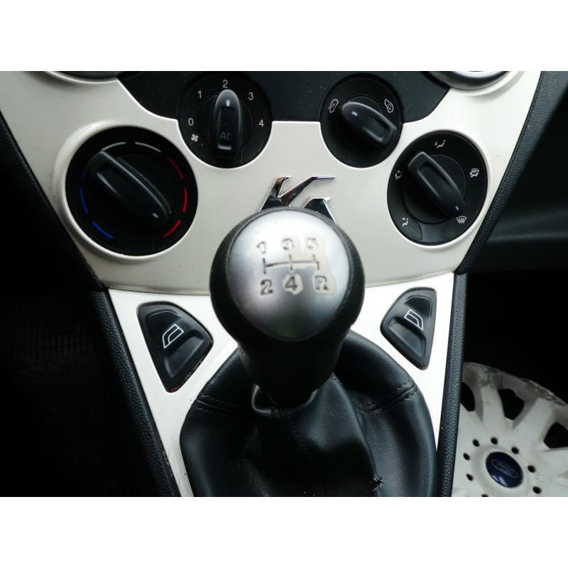 Verin de coffre FORD KA Photo n°8