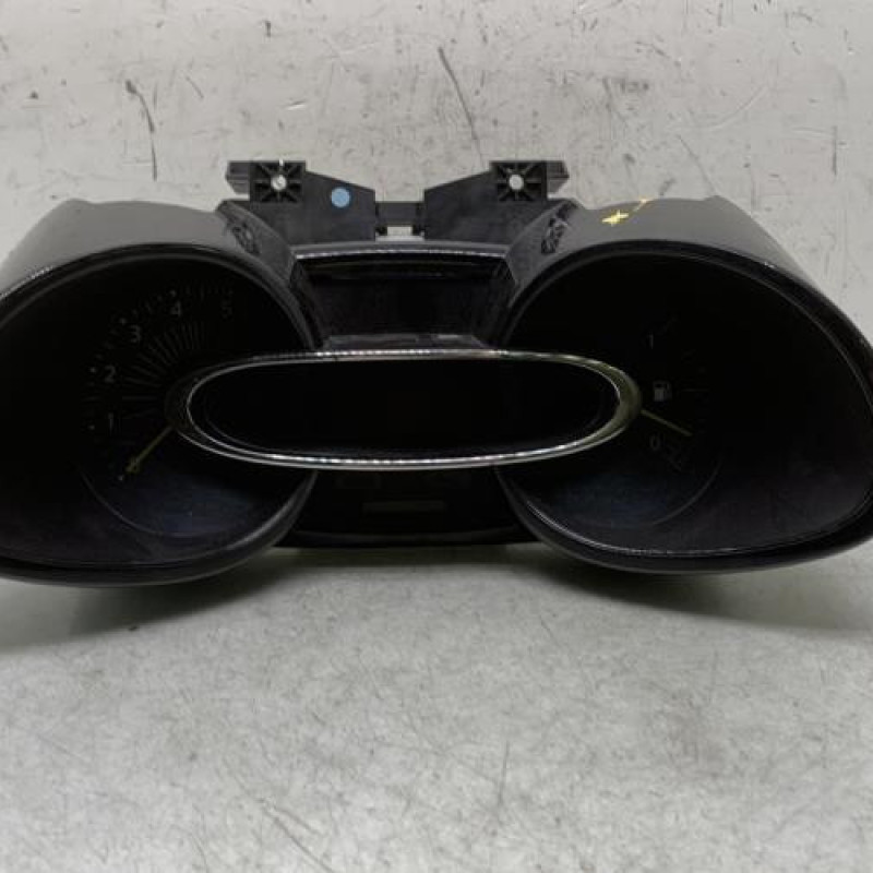 Compteur RENAULT CLIO 4 Photo n°1