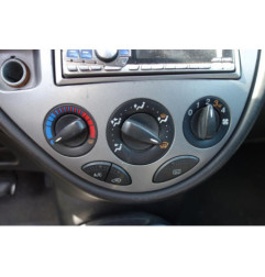 Plage arriere FORD FOCUS 1