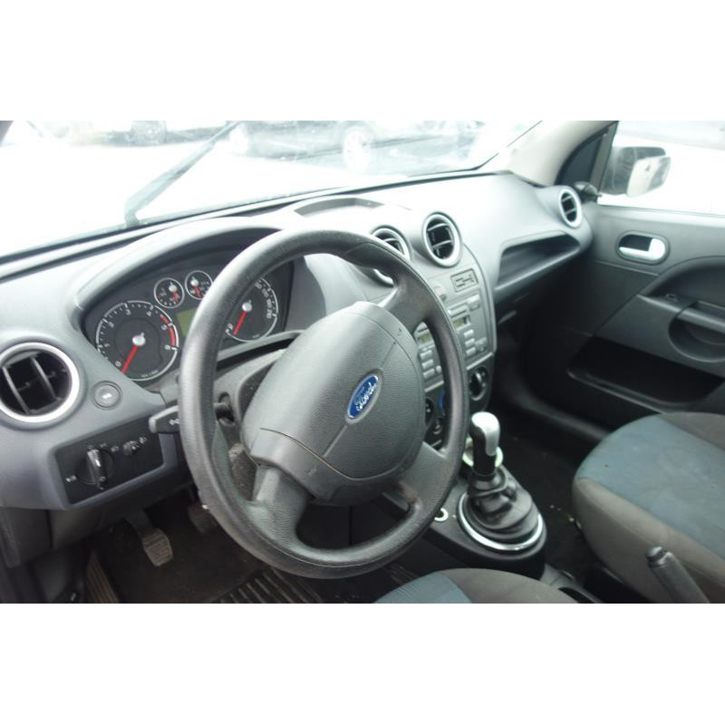 Plage arriere FORD FIESTA 5 Photo n°8