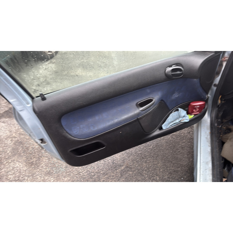 Poignee porte avant gauche PEUGEOT 206 Photo n°10