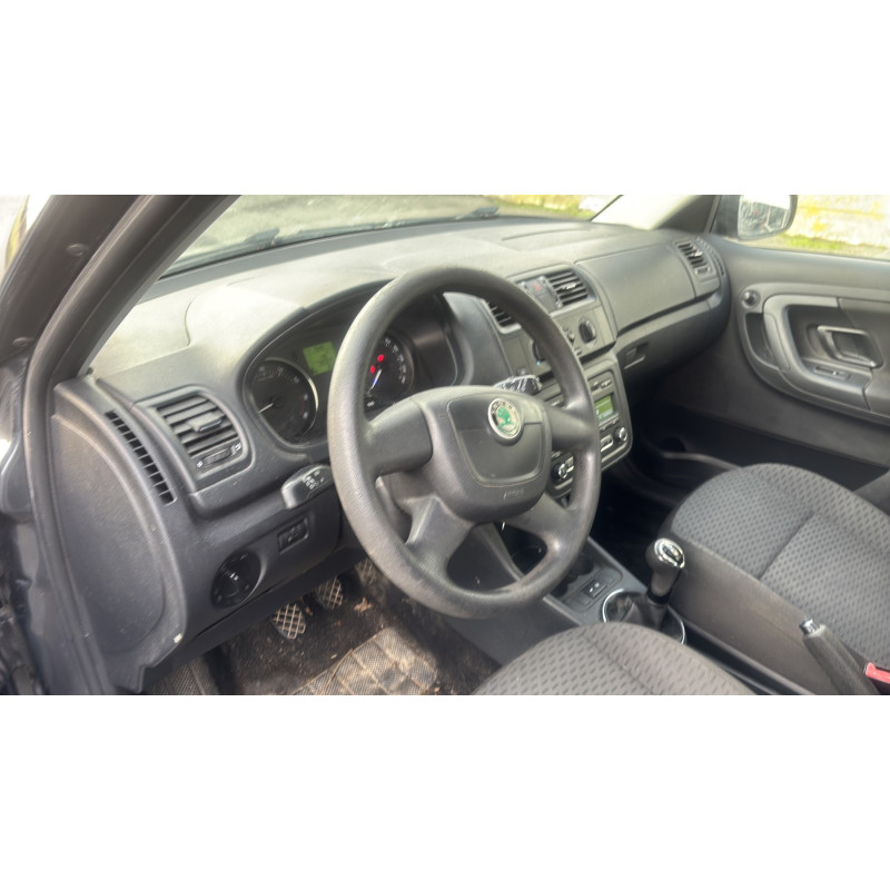 Boitier filtre a air SKODA FABIA 2 Photo n°20