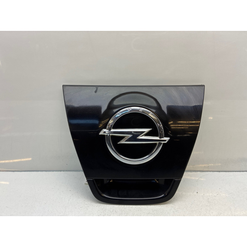 Bouton de coffre OPEL ASTRA J Photo n°1