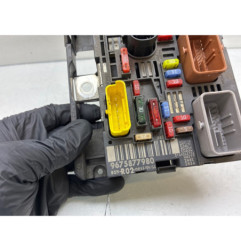 Boitier servitude moteur (BSM) PEUGEOT 3008 1