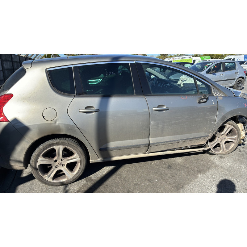 Boitier servitude moteur (BSM) PEUGEOT 3008 1 Photo n°10