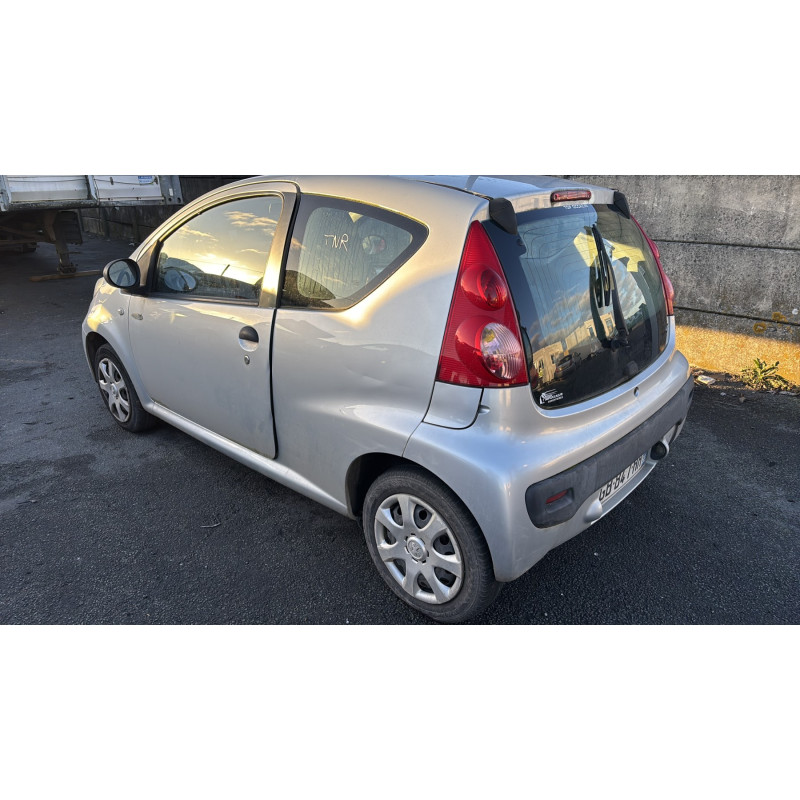 Custode arriere droit PEUGEOT 107 Photo n°10