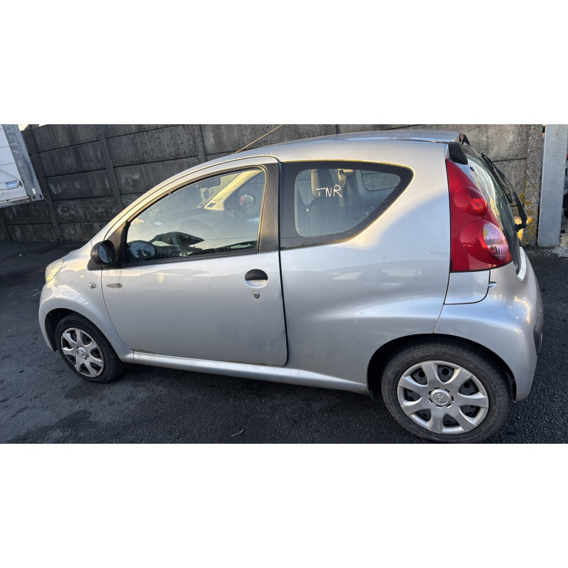 Custode arriere gauche PEUGEOT 107 Photo n°11