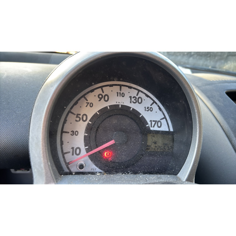 Custode arriere gauche PEUGEOT 107 Photo n°14