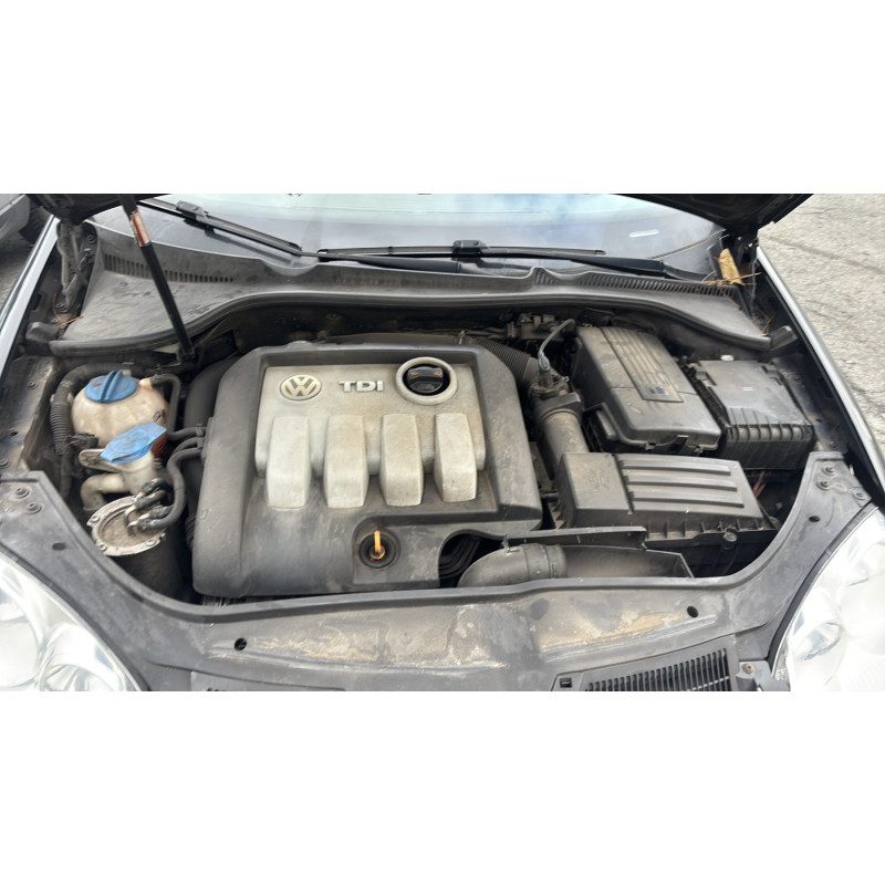 Plage arriere VOLKSWAGEN GOLF 5 Photo n°17