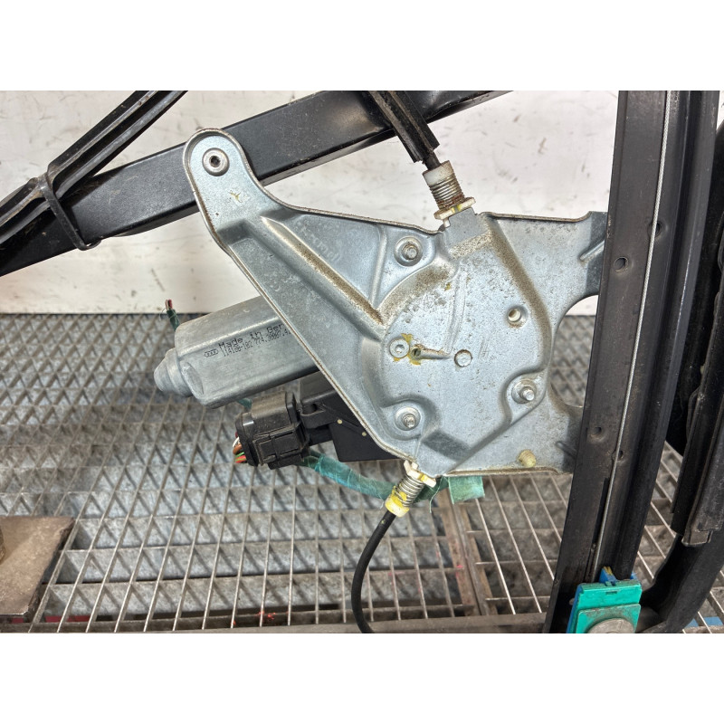 Leve vitre electrique avant droit AUDI A3 1 Photo n°5