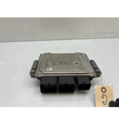Calculateur moteur PEUGEOT 207