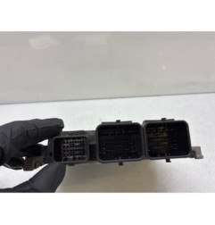 Calculateur moteur PEUGEOT 207