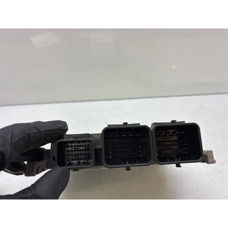Calculateur moteur PEUGEOT 207 Photo n°4